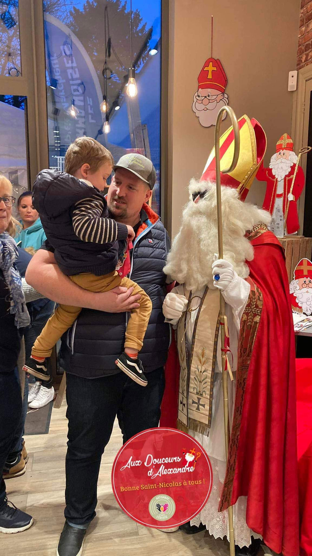 Saint nicolas en visite à l'atelier zu douoceurs d'Alexandre.